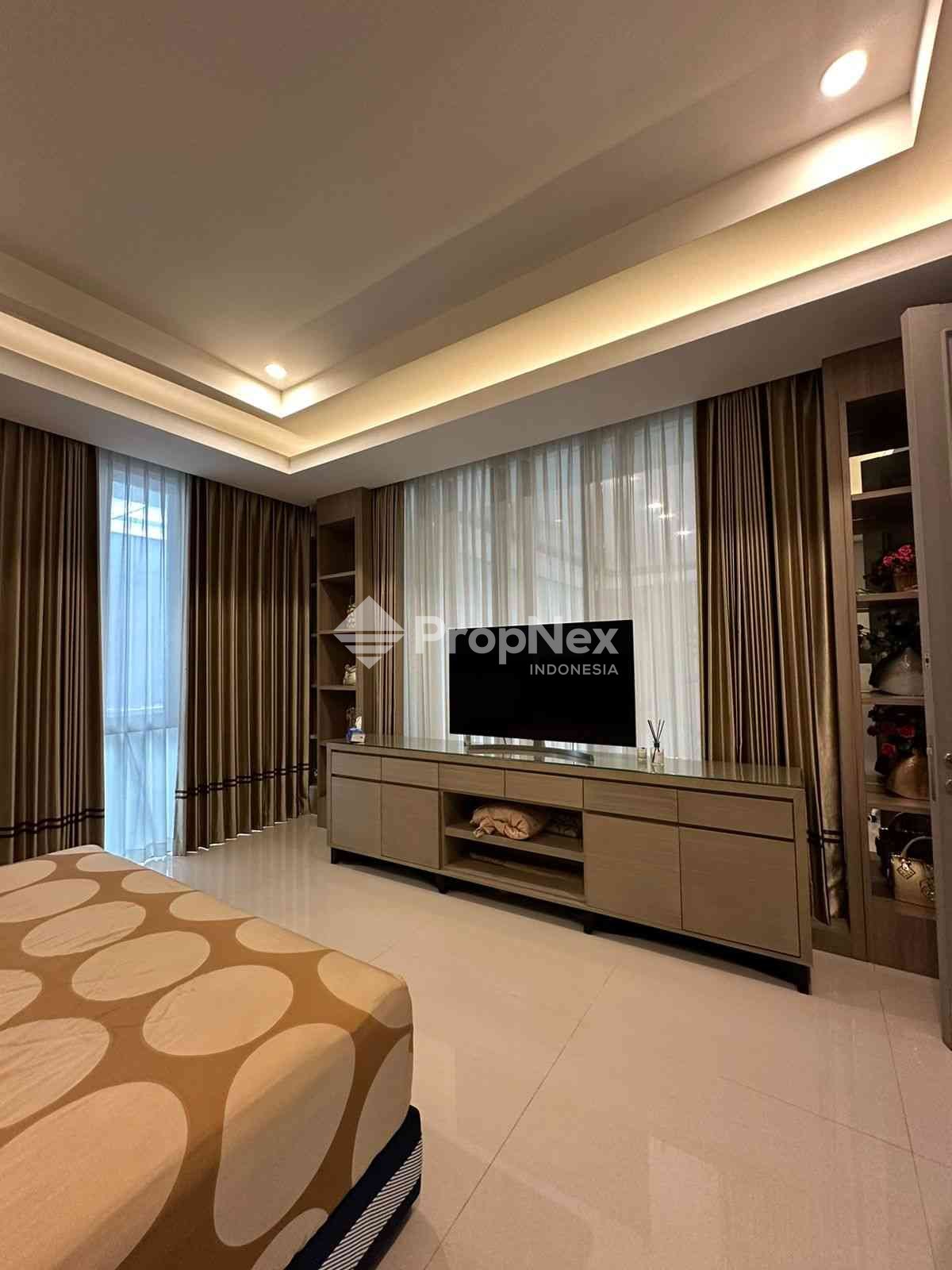 RUMAH MEWAH MINIMALIS PAKUWON INDAH — foto 5